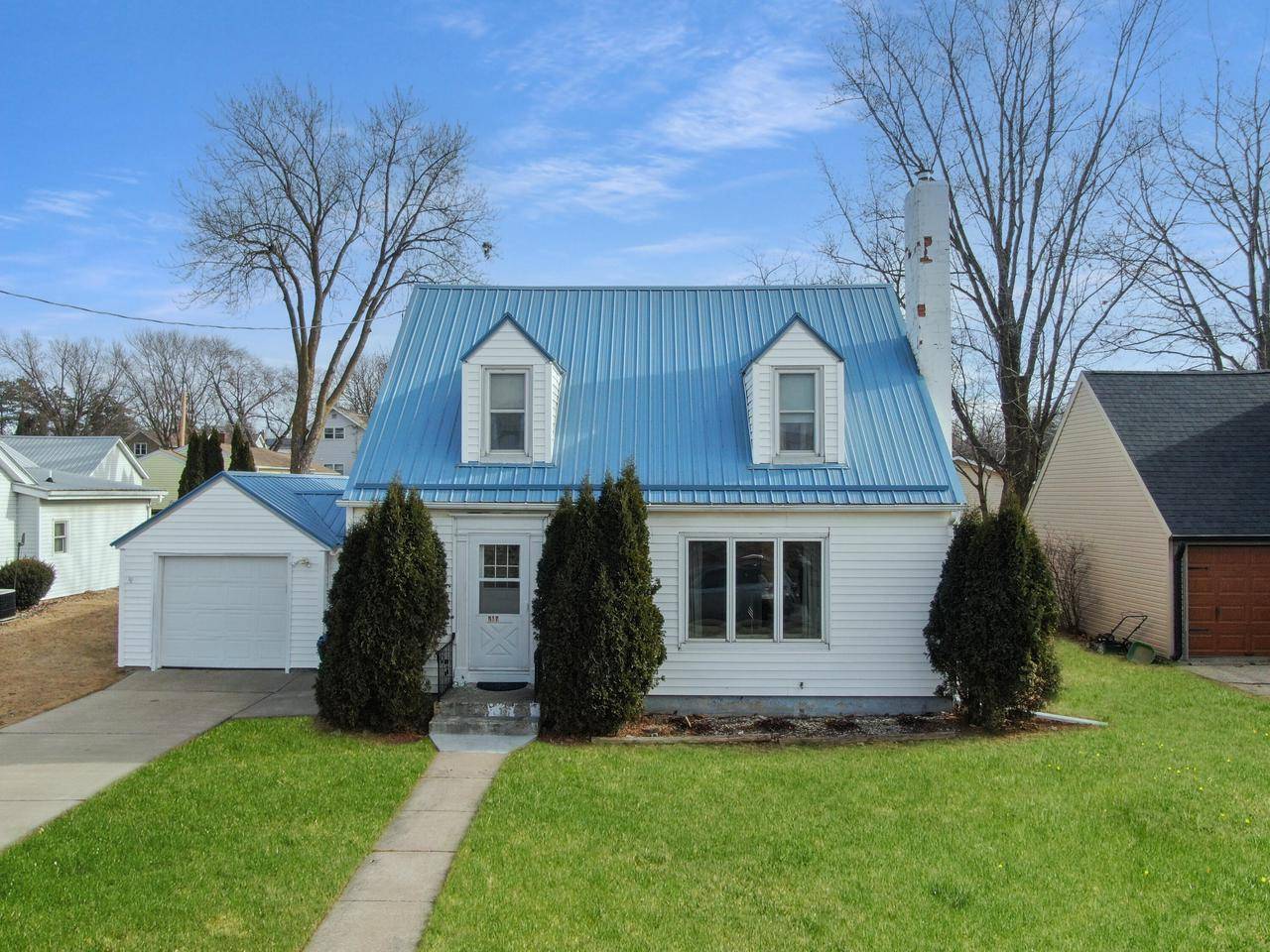 215 N Rusk Avenue, Viroqua, WI 54665