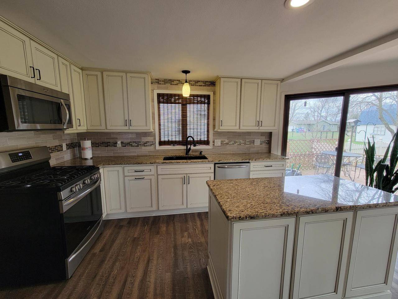 Delavan, WI 53115,2215 North Shore Drive