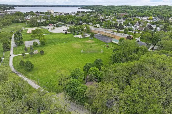 Lake Geneva, WI 53147,600 Waverly Street