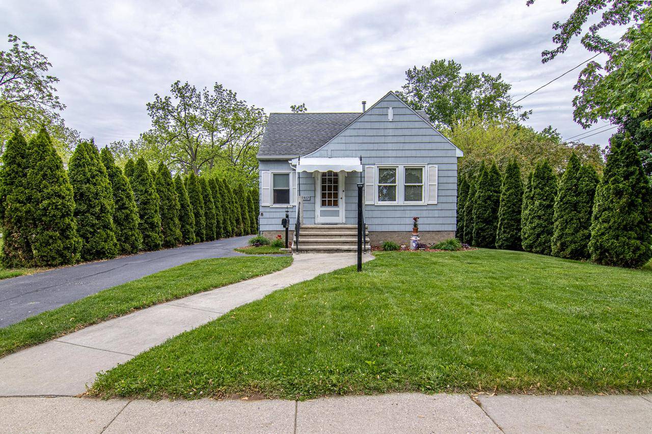 917 Whitewater Avenue, Fort Atkinson, WI 53538