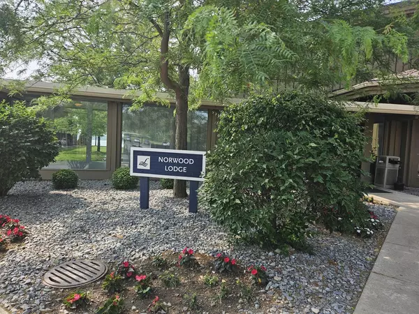 2400 E Geneva Street #1923, Delavan, WI 53115