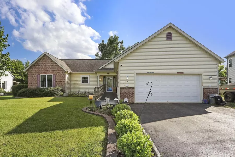 30 W Sedgemeadow Street, Elkhorn, WI 53121