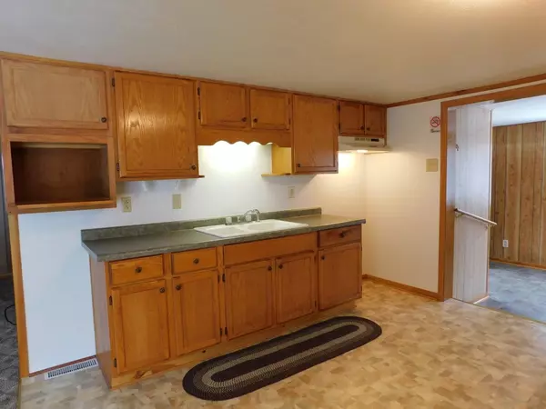 Markesan, WI 53946,W6852 PUCKAWAY ROAD