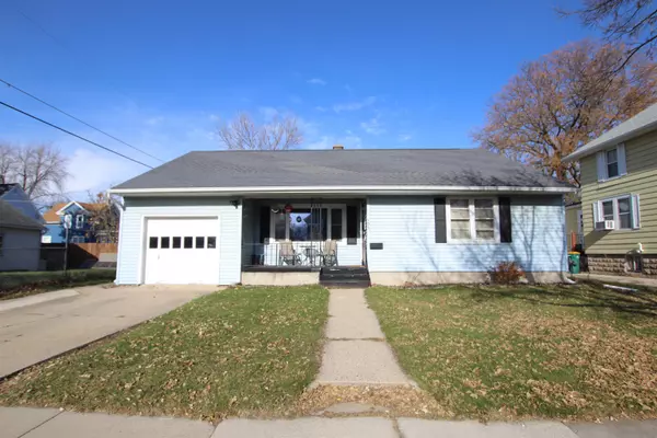 105 BISCHOFF Street, Fond Du Lac, WI 54935