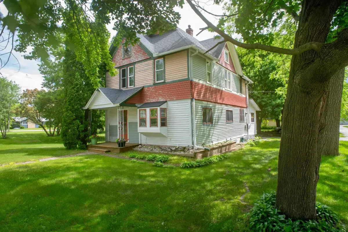 Coloma, WI 54930,228 N 1ST Street