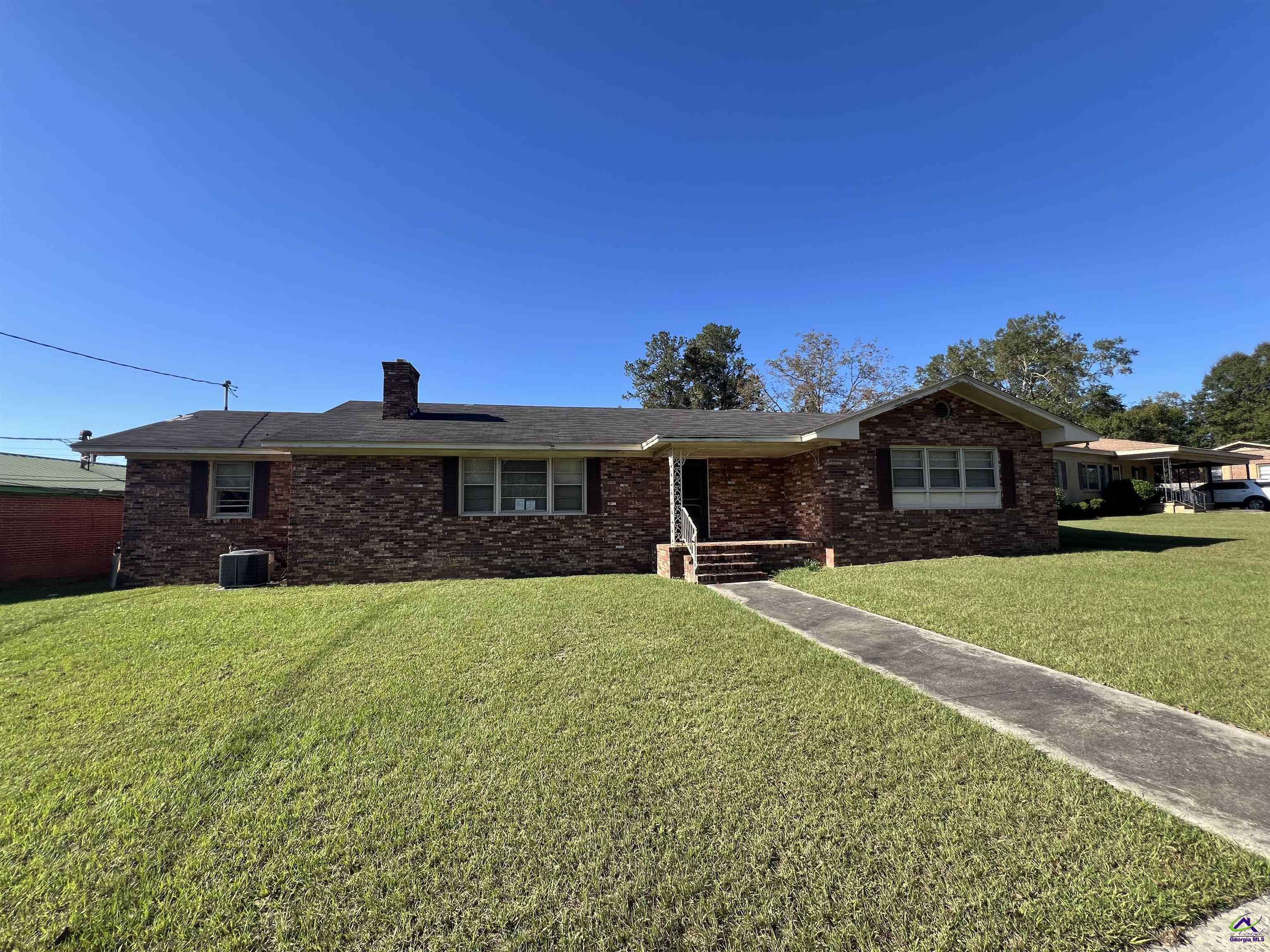 106 Country Club Road, Dublin, GA 31021-0106