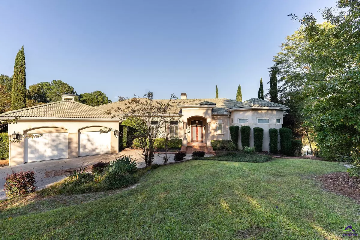 Lizella, GA 31052,124 N Springs Court