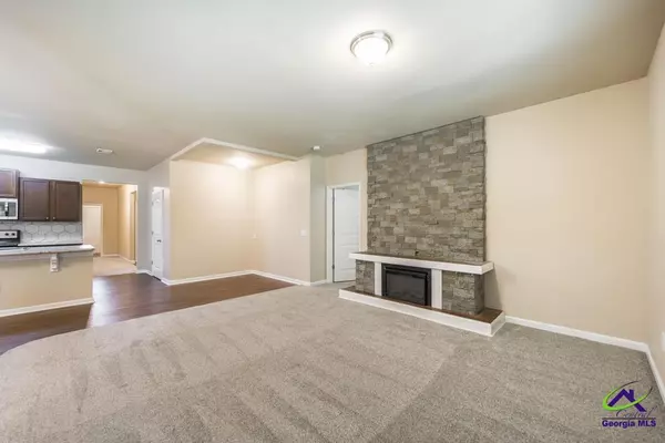 Kathleen, GA 31047,208 Flowing Meadows Drive