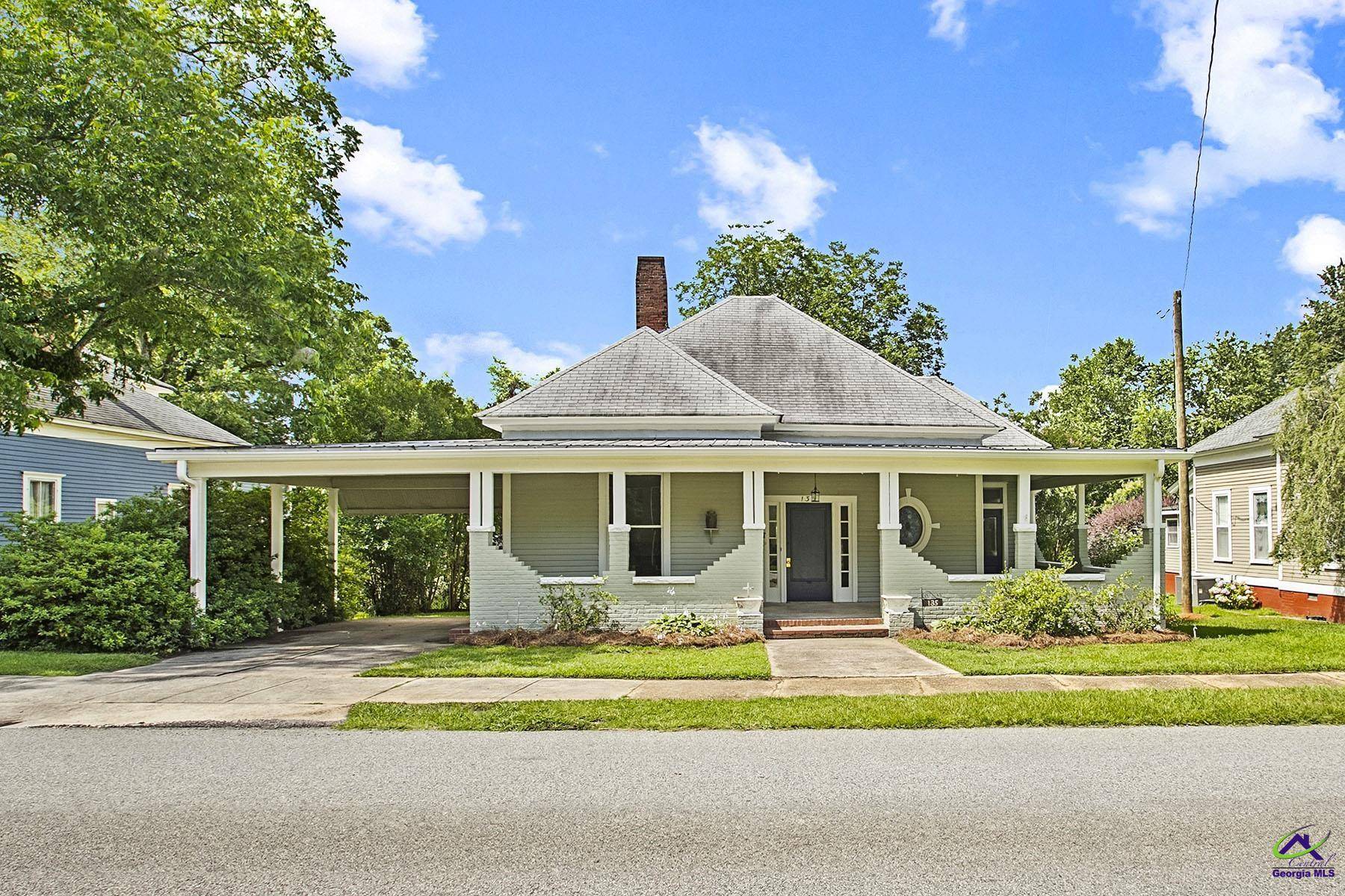 135 Holmes Street, Barnesville, GA 30204