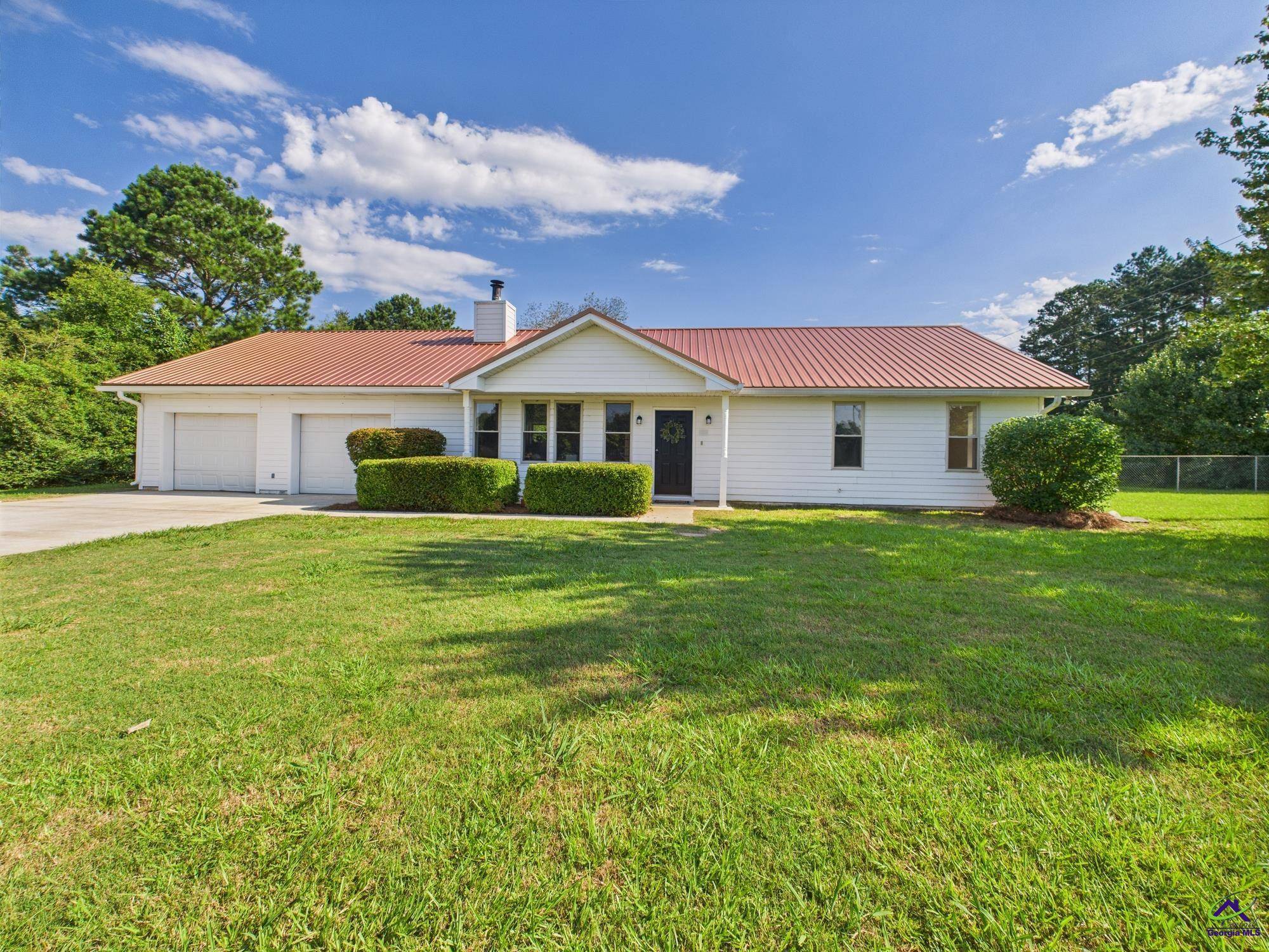 107 Lindsey Drive, Byron, GA 31088-5541