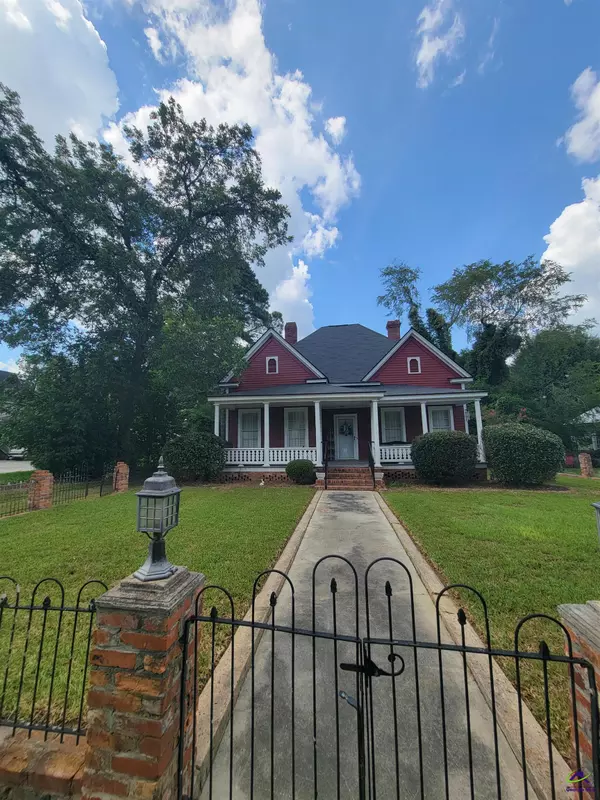 14 Kibbee Street, Hawkinsville, GA 31036