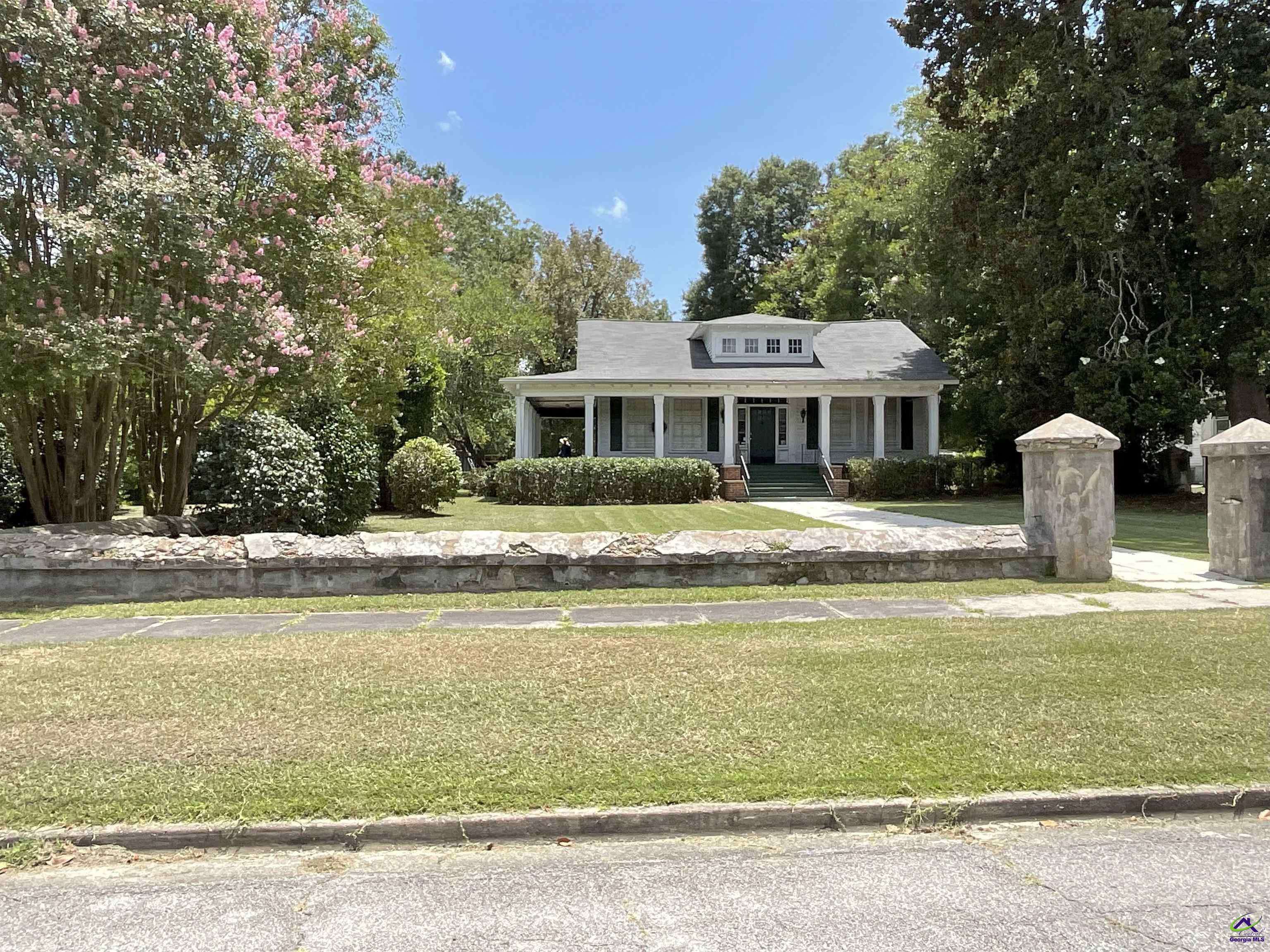 25 Merritt Street, Hawkinsville, GA 31036