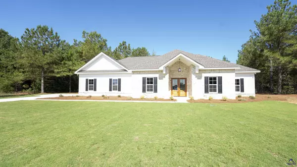 Cochran, GA 31014,169 Woodland Trail