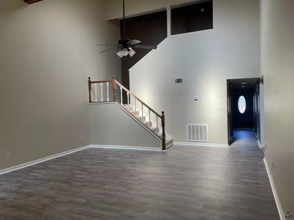 Warner Robins, GA 31088,104 Williamsburg