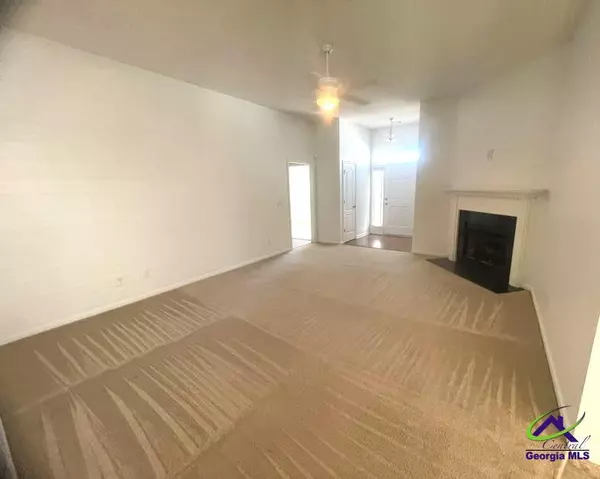 Warner Robins, GA 31088,208 Apple Court