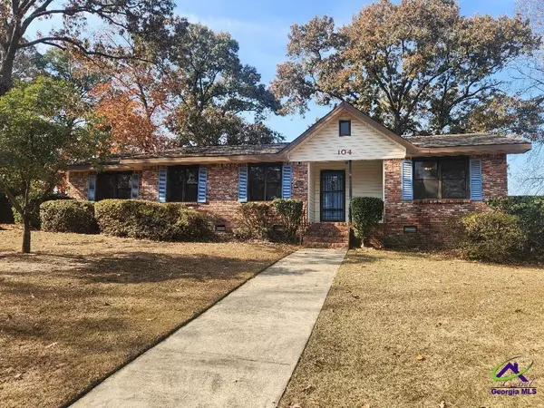 104 Oak Forest Court, Warner Robins, GA 31088