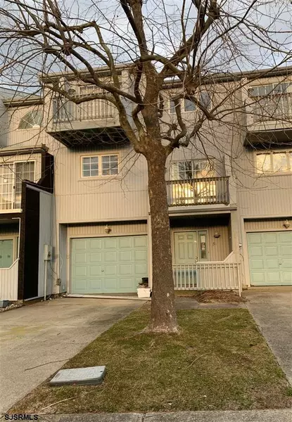 31 Sailfish Dr, Brigantine, NJ 08203