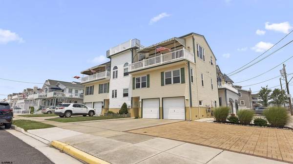 101 68th St #East, Sea Isle City, NJ 08243