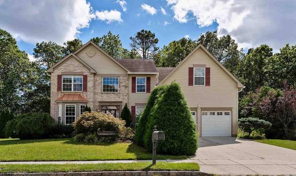 103 Woodberry Dr, Egg Harbor Township, NJ 08234