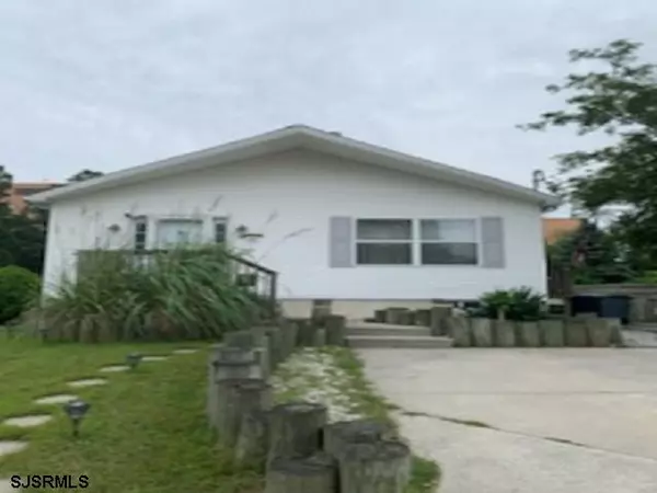 22 E Connecticut Ave, Somers Point, NJ 08244