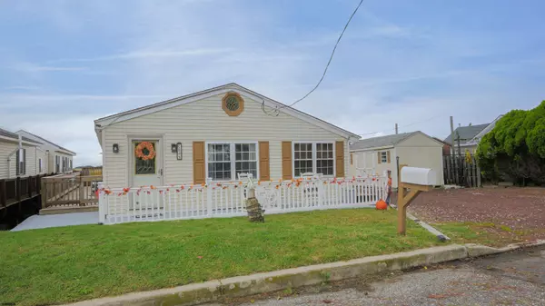 848 W Rio Grande Ave Ave, Wildwood, NJ 08260