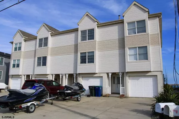 1101 E Shore Dr, Brigantine, NJ 08203