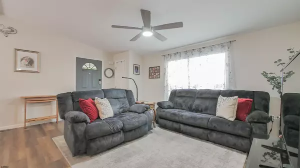 Mays Landing, NJ 08330,89 Hazeltine Ave