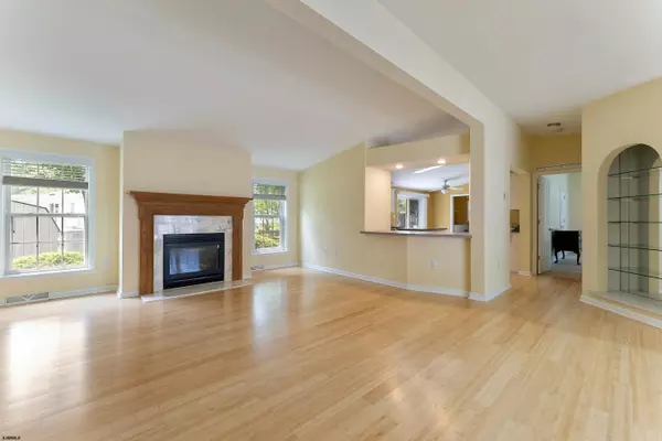 Mays Landing, NJ 08330-3233,2 Sycamore Ln