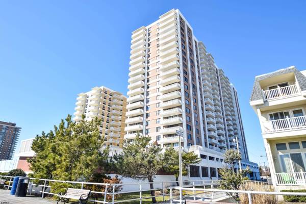 100 S Berkley Sq #17L, Atlantic City, NJ 08401