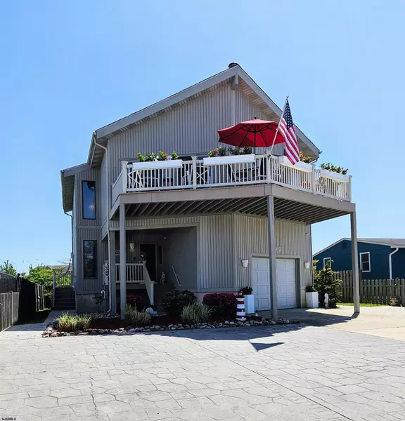 917 N Shore Dr, Brigantine, NJ 08203