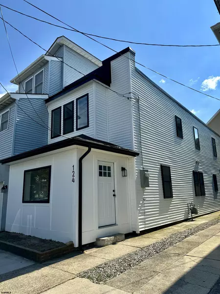 124 N Bryant Ave, Ventnor, NJ 08406