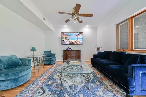 Sewell, NJ 08080,12 Westwood Dr