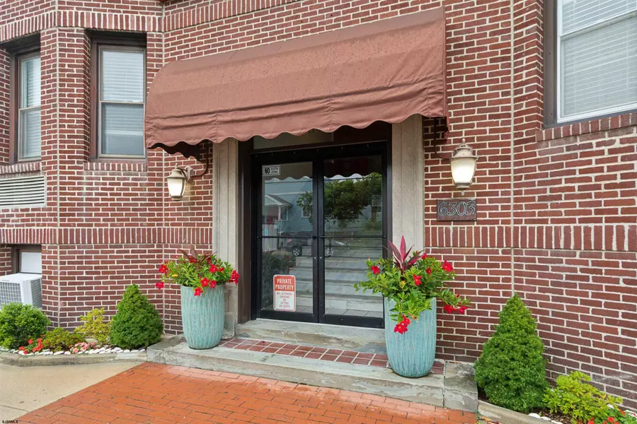 6303 Ventnor Ave #10, Ventnor, NJ 08406