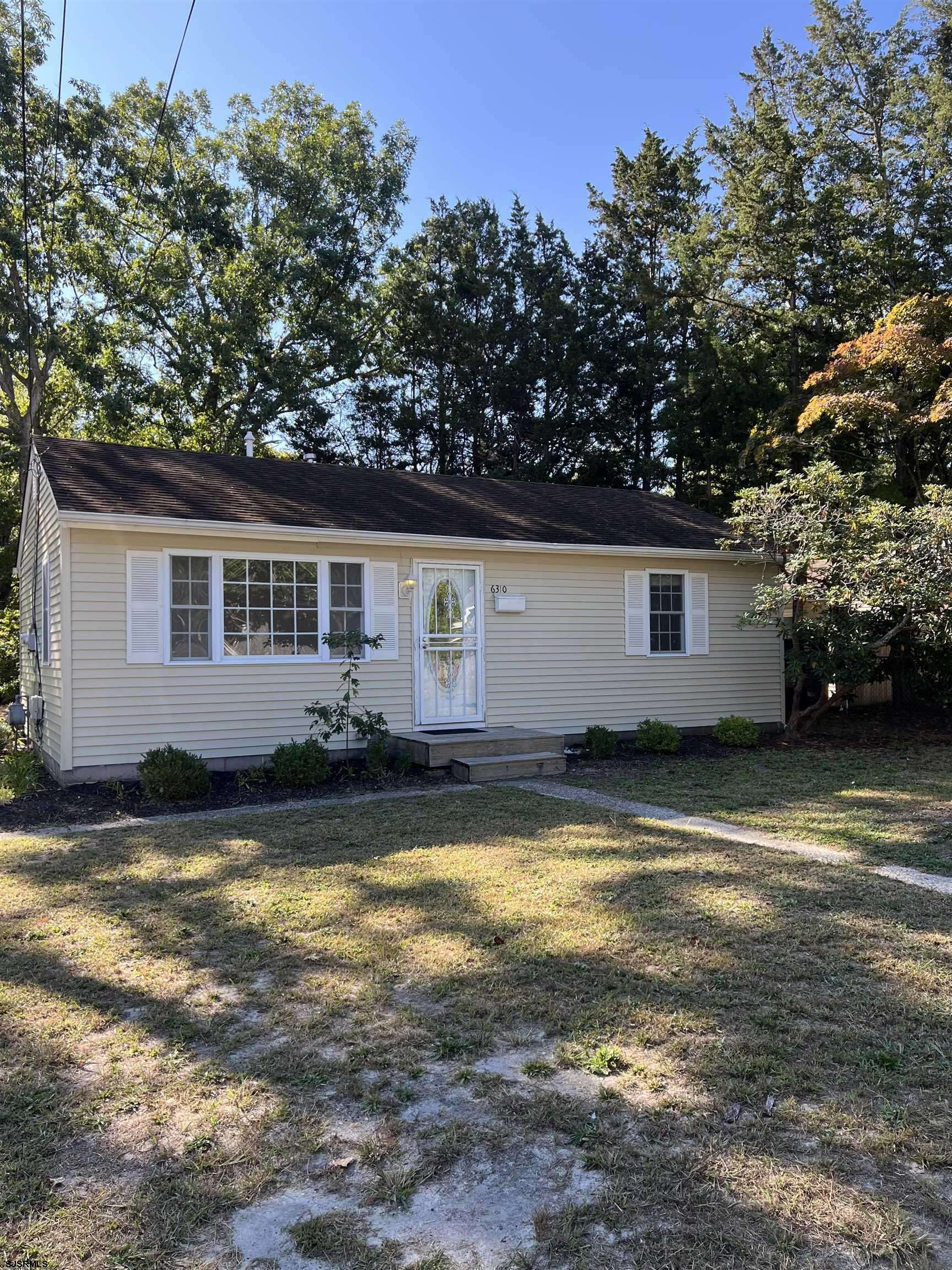 6310 Sears Ave, Hamilton Township, NJ 08330