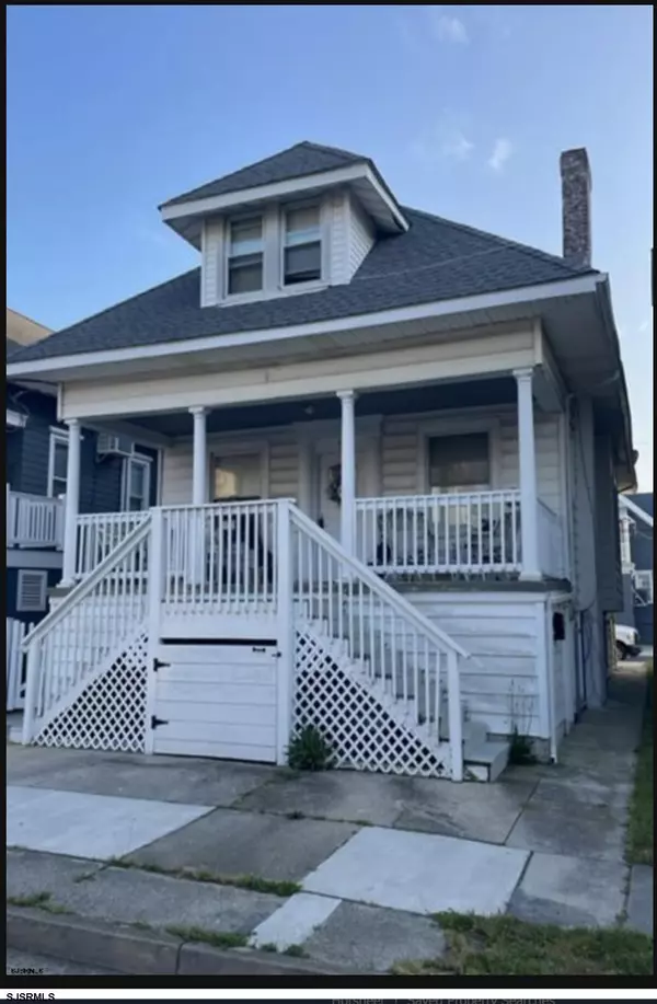 4 N Hillside Ave, Ventnor, NJ 08406