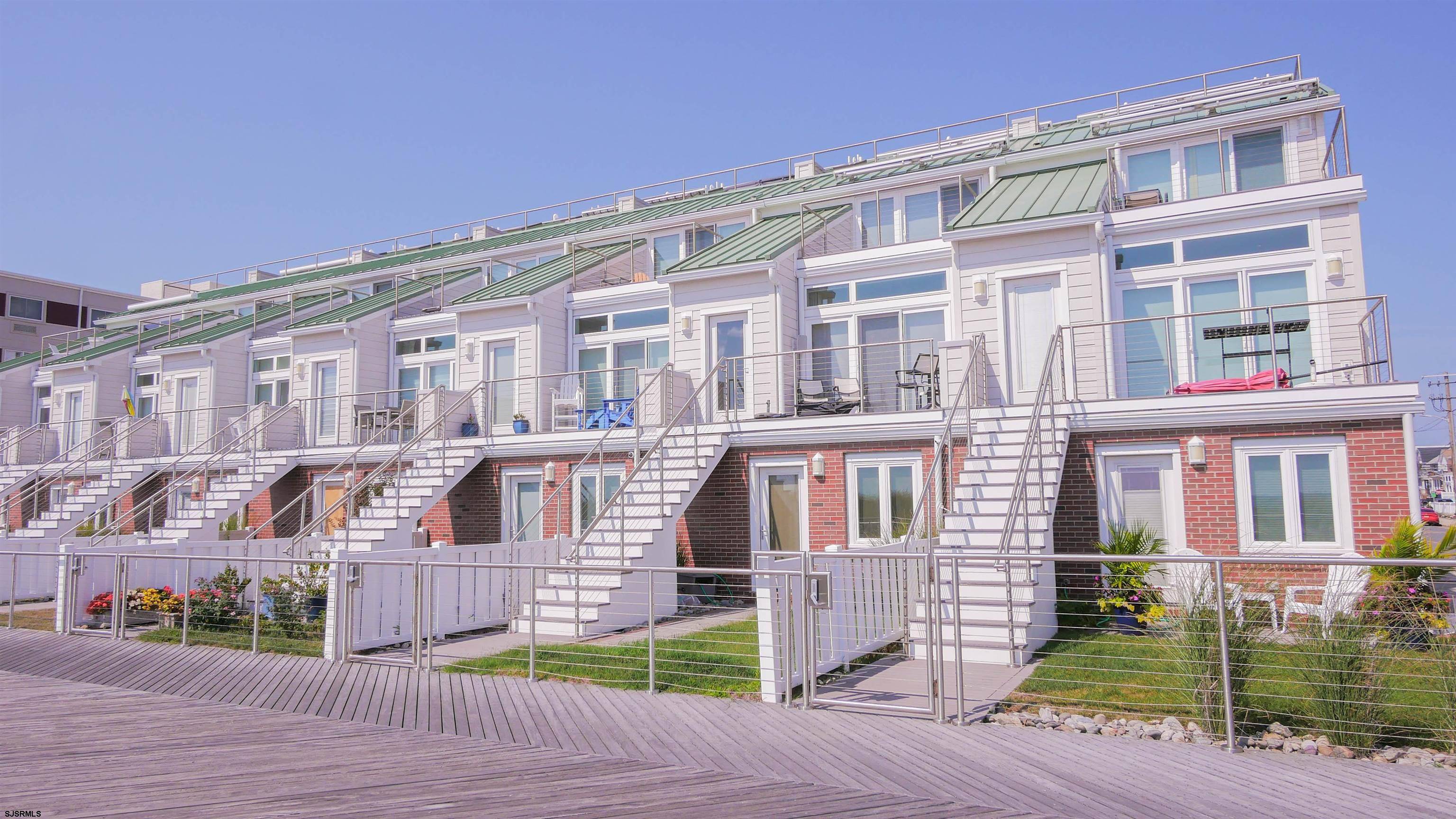 5208 Boardwalk, Ventnor, NJ 08406
