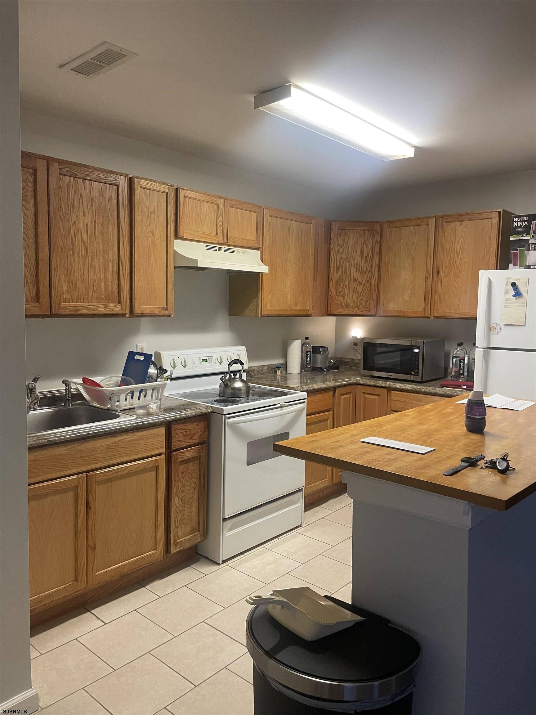 Pleasantville, NJ 08232,207 Newtowne #207