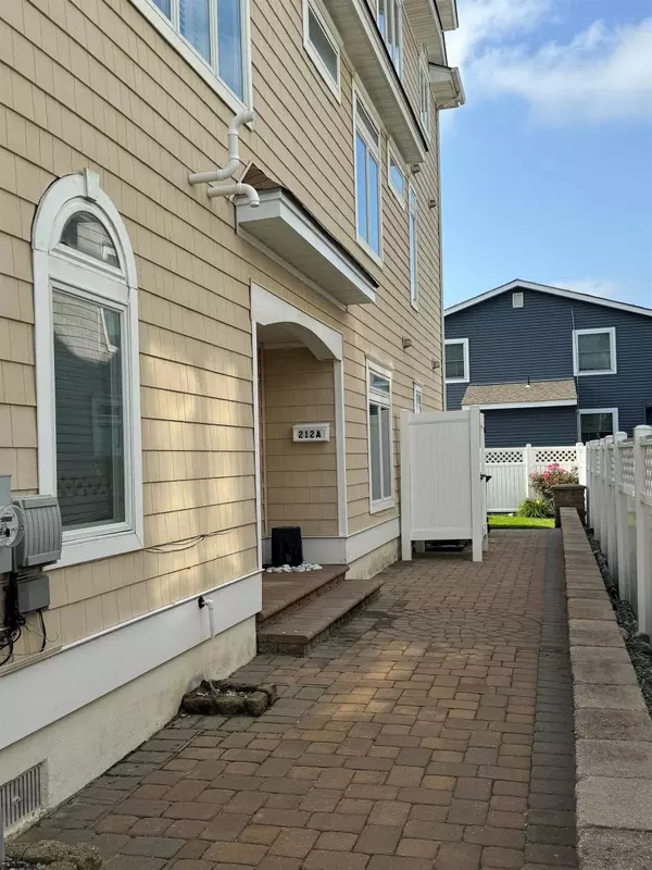 Brigantine, NJ 08203,212 N 11th
