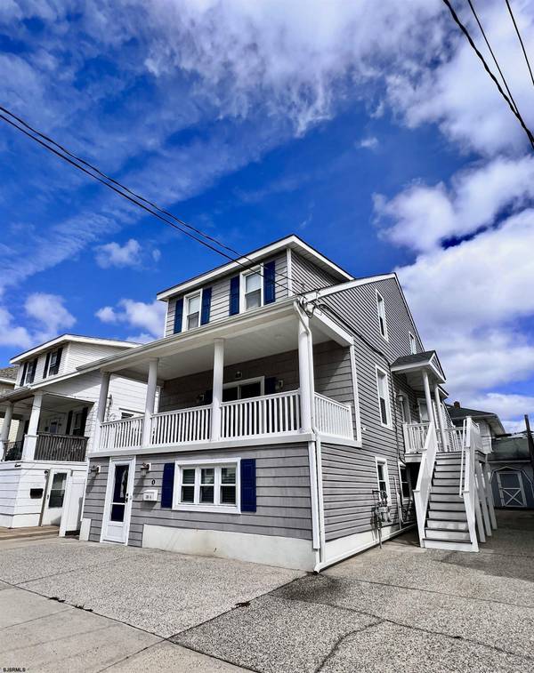 9 N Wyoming Ave, Ventnor, NJ 08406