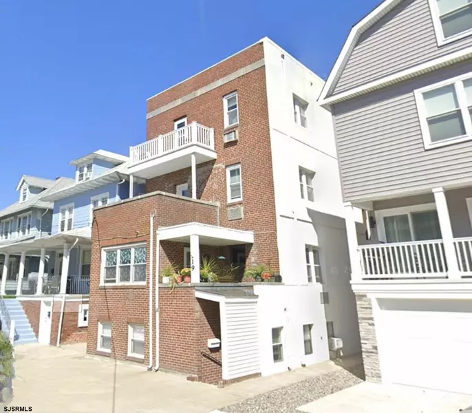 19 S Weymouth Ave, Ventnor, NJ 08406