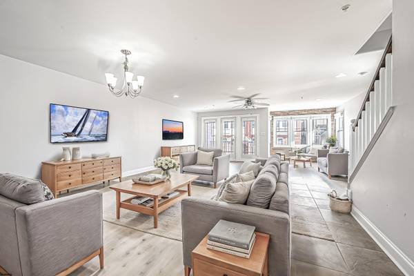 Ventnor, NJ 08406,106 S Victoria Ave