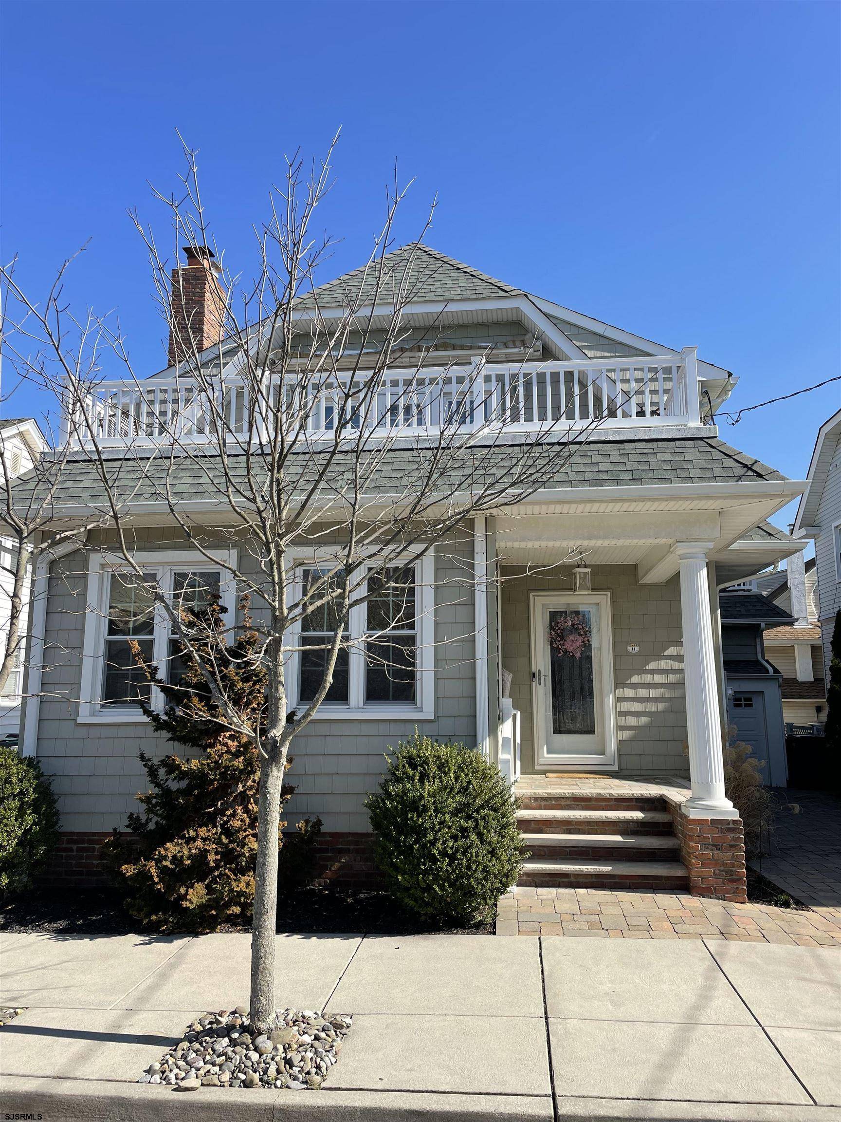 11 S hanover Ave, Margate, NJ 08402-2614