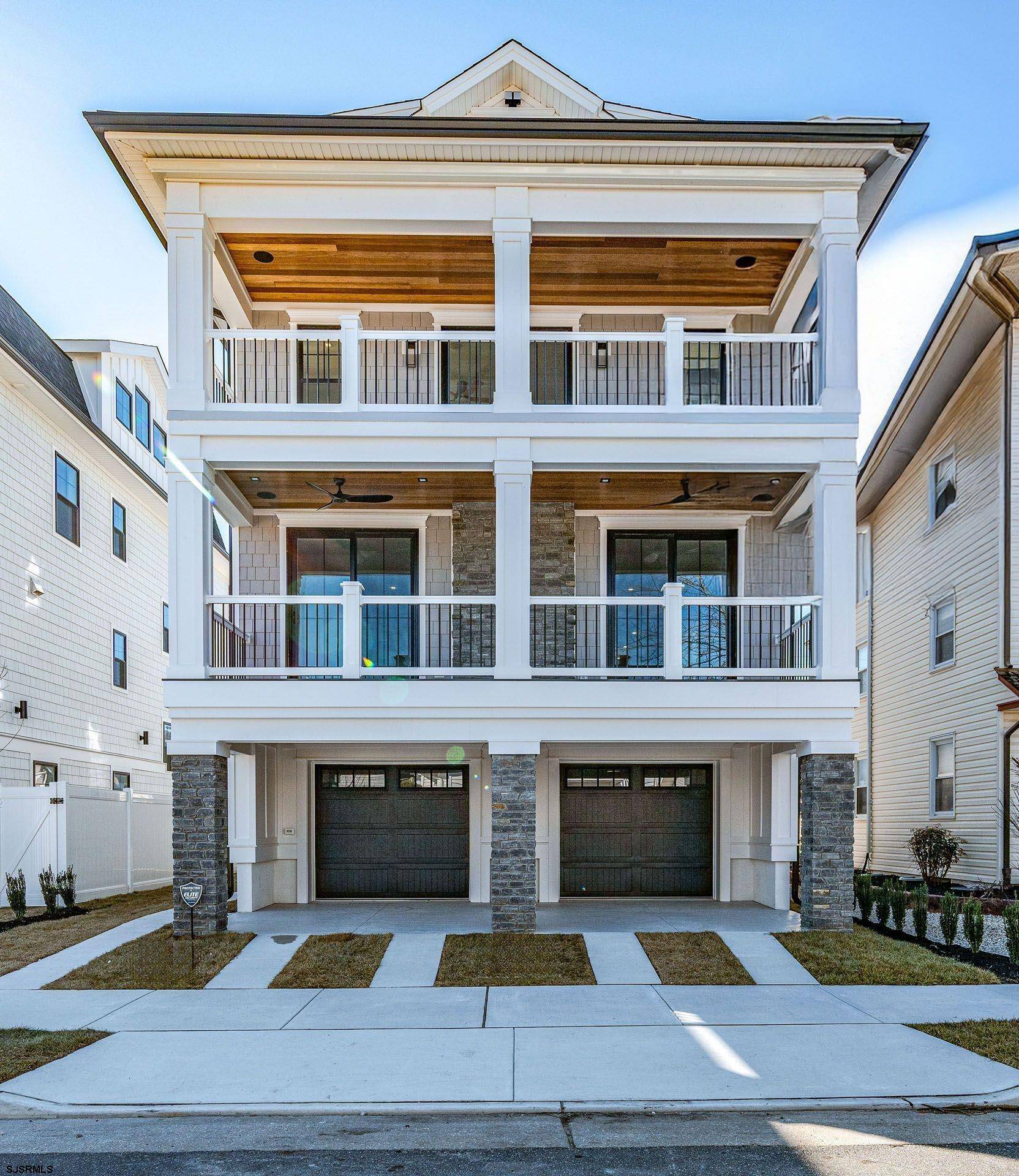 104 N Pembroke Ave, Margate, NJ 08402