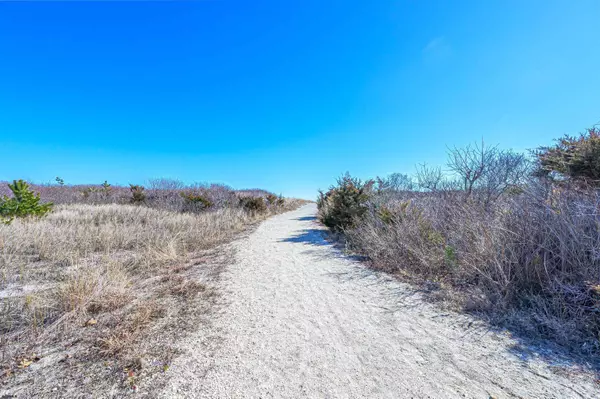 Brigantine, NJ 08203,321 S 6th #15