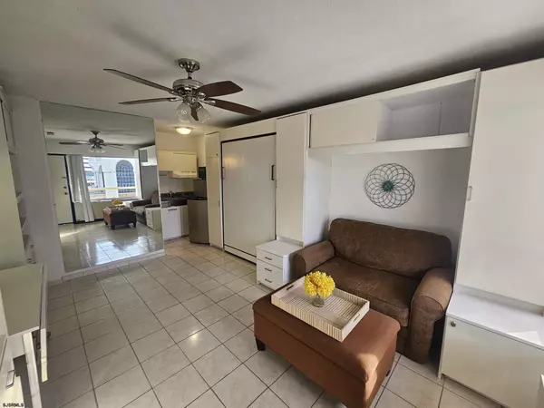 Atlantic City, NJ 08401,108 S Montpelier #410