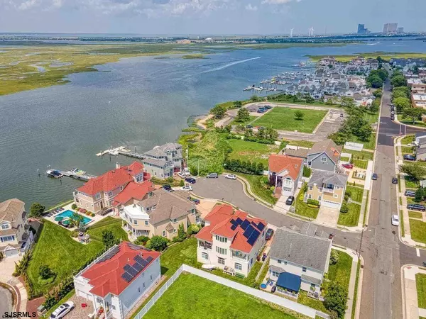 Ventnor, NJ 08406,907 N Burghley Ave Ave
