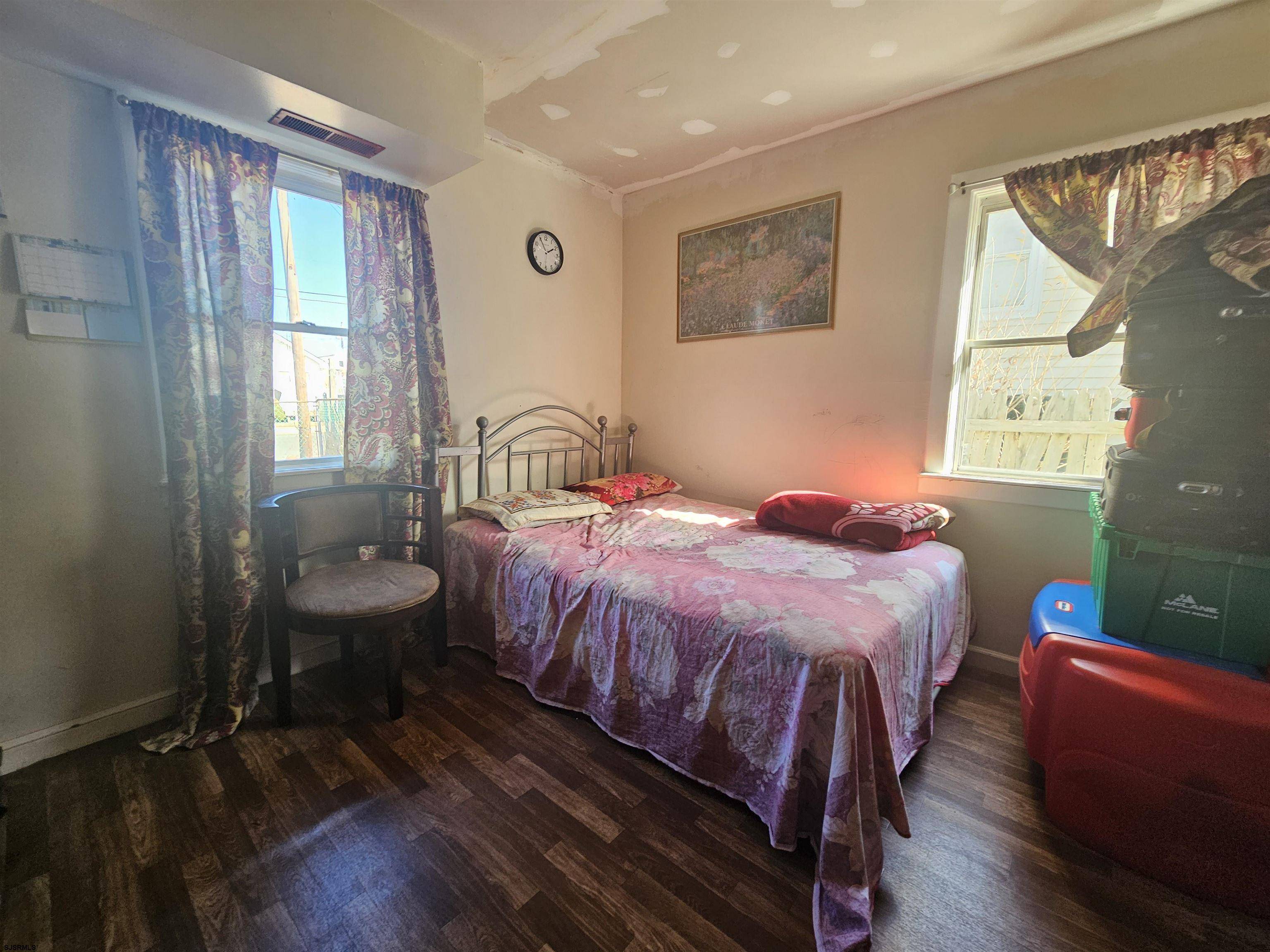 Chelsea Heights, NJ 08401-1108,530 N Harrisburg Ave
