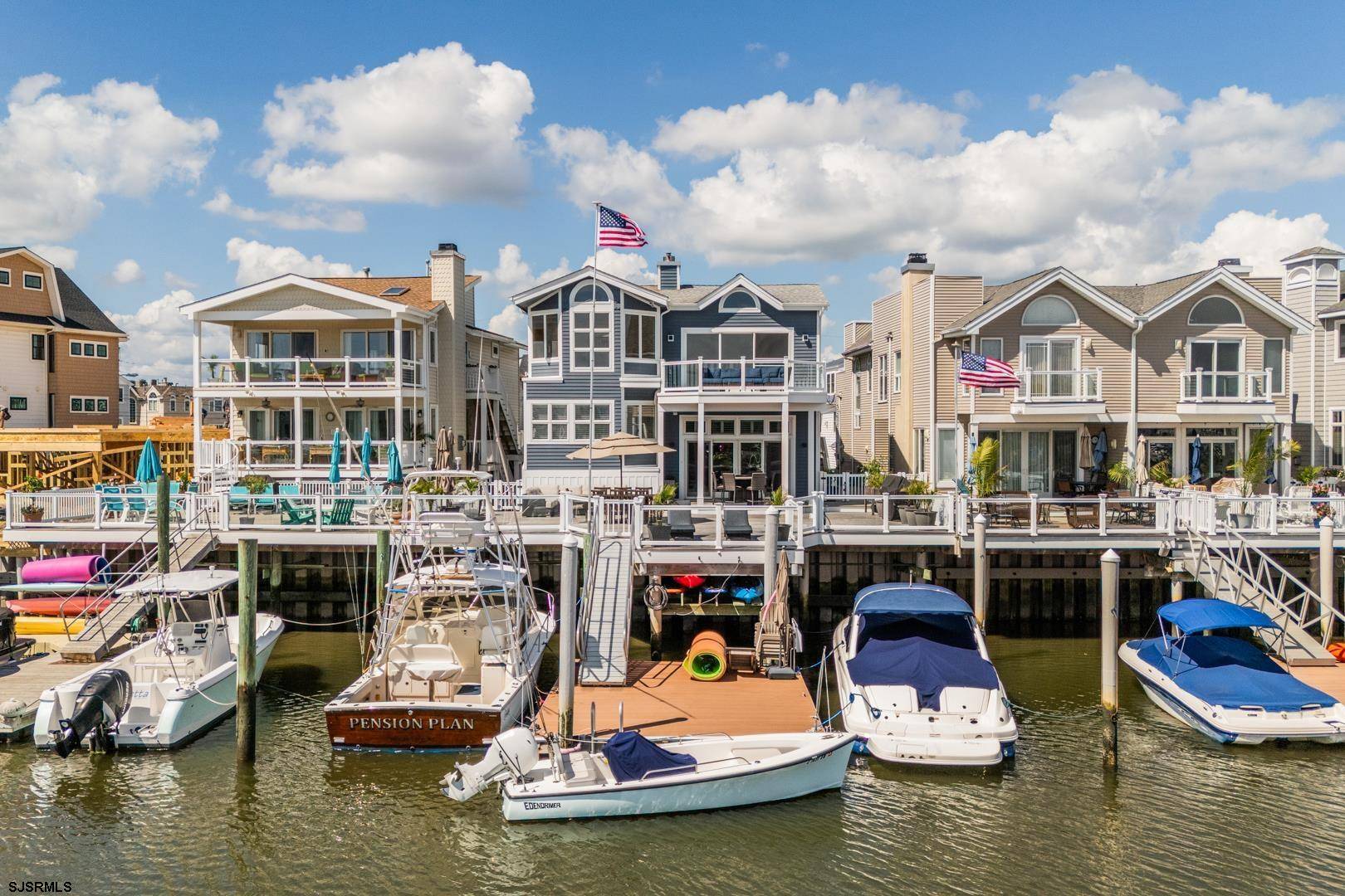 170 W 17th St #2, Ocean City, NJ 08226