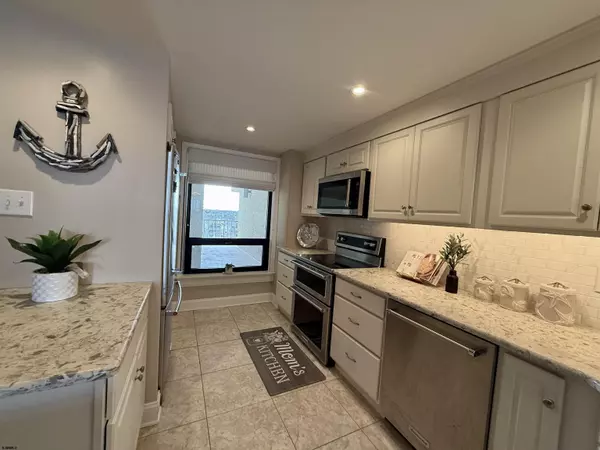 Ocean City, NJ 08226,336 Bay Ave #605