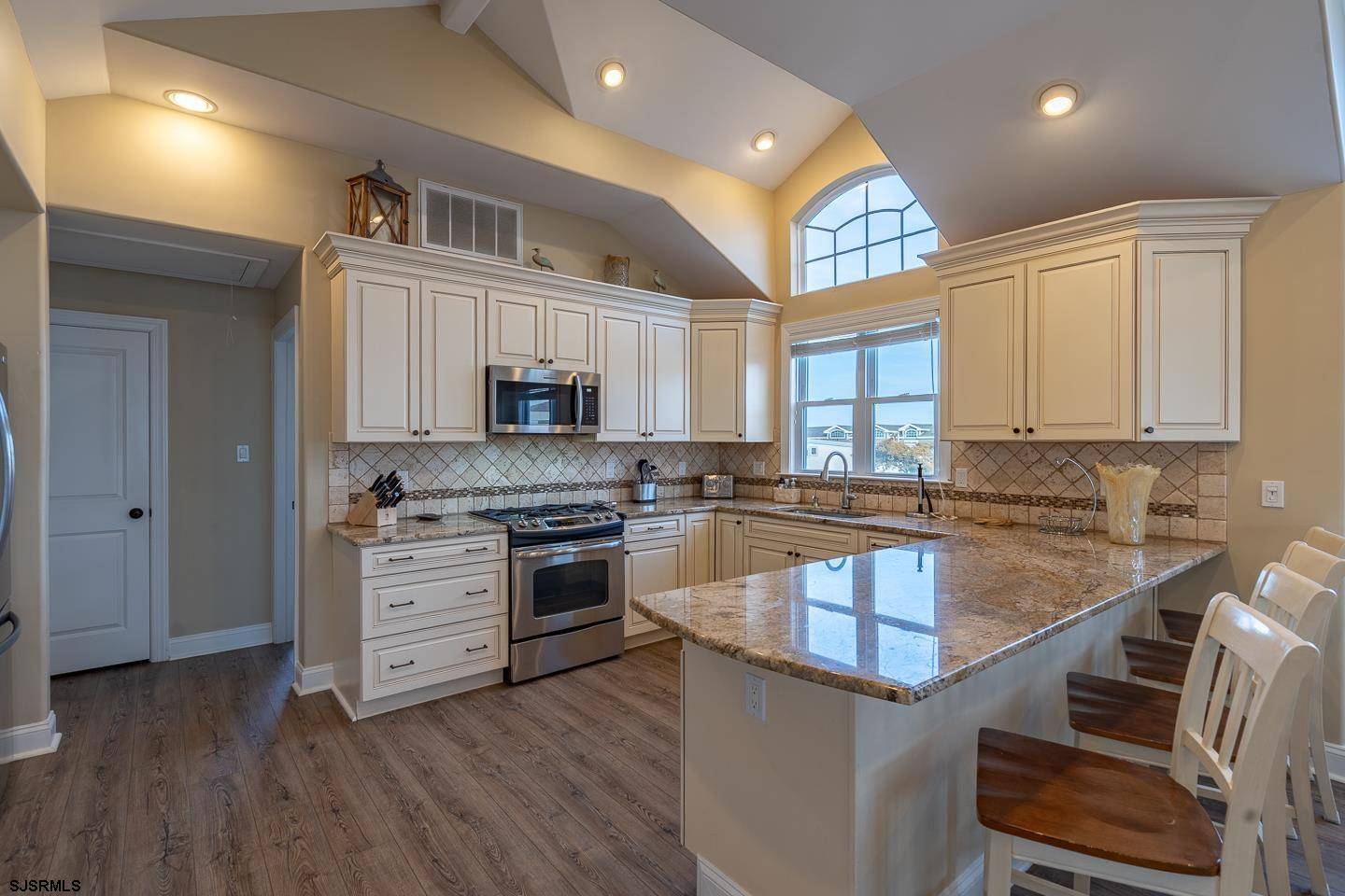 Sea Isle City, NJ 08243,135 47th #East